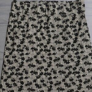 Brand New 41 Hawthorn Camellia Textured Knit Skirt - Black 2X